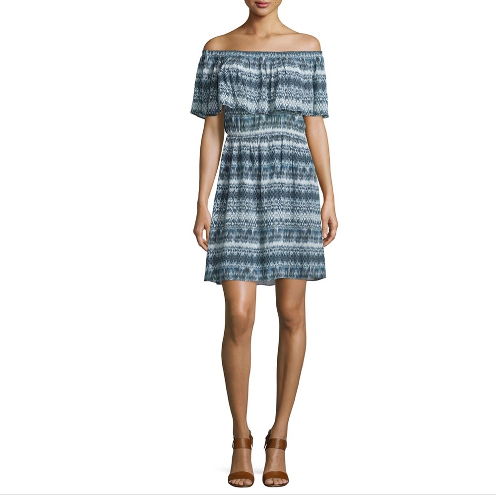 Love Sam off the shoulder dress size SMALL